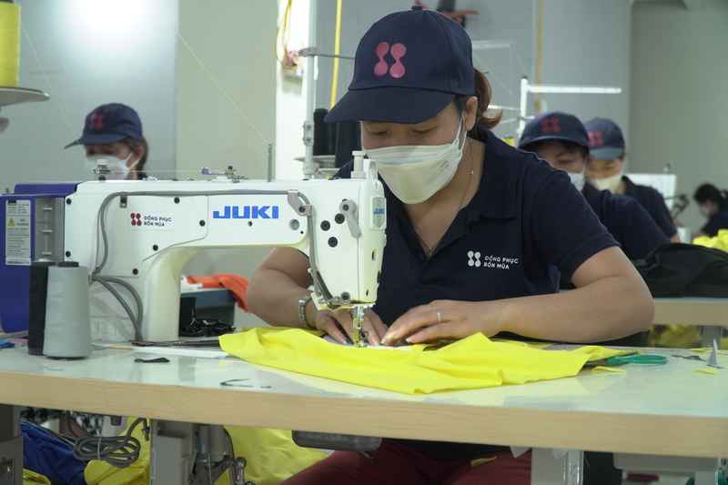 Đồng Phục Nam Phương là đơn vị sản xuất đồng phục bảo hộ lao động uy tín, trong đó có đồng phục bảo hộ Kỹ sư - Kỹ thuật