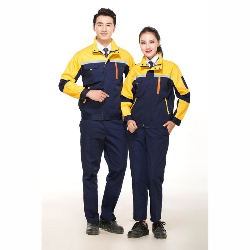 Không chỉ đảm bảo bảo vệ người mặc khỏi nguy hiểm, áo công nhân còn thể hiện hình ảnh chuyên nghiệp của đội ngũ lao động