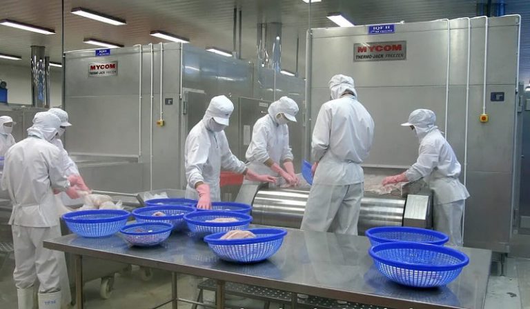 Quần áo kho lạnh và những điều bạn cần biết